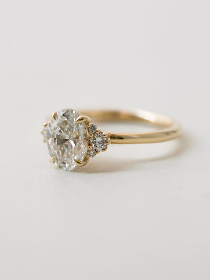 Kobelli Grown - Dulce Side Cluster Lab Diamond Ring