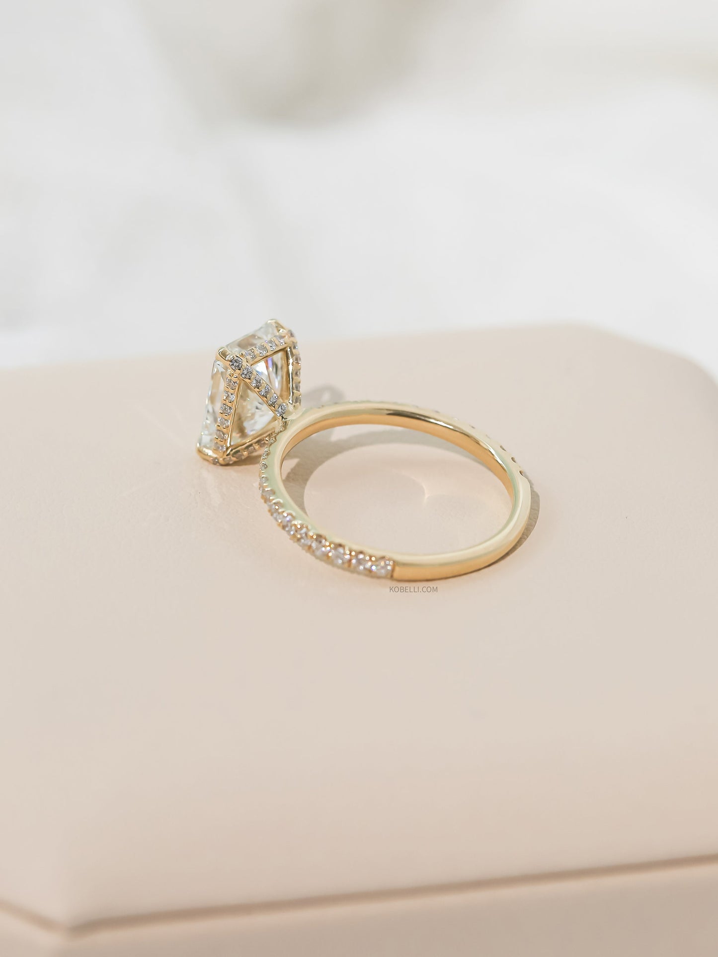 Kobelli Grown - Elongated Riri 10x7 Lab Diamond Ring